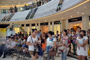 荣威550 PLUG-IN郑州发布会 2015年